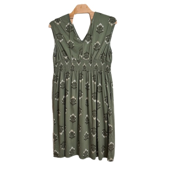Old Navy Dresses & Skirts - Old Navy Midi Dress Womens XXL Green Pre-owned Smocked Waist Floral Pockets